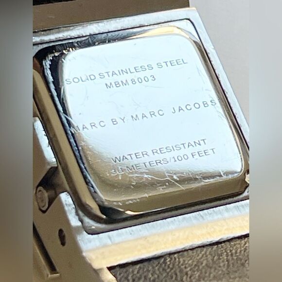 Marc Jacobs Vintage Enamel Logo Hinge Metal cuff Bracelet watch Black and Silver - Picture 5 of 8